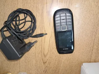 Teléfono Móvil Nokia Negro sin batería