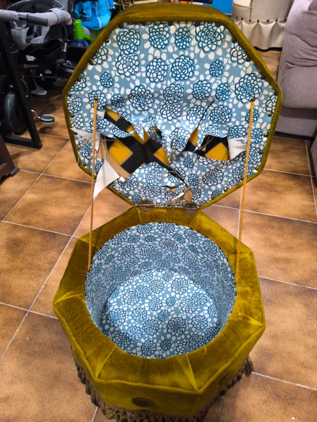 Puff otomana terciopelo verde caqui