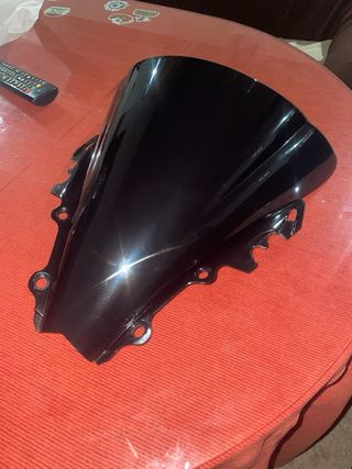Cúpula negra Yamaha R6