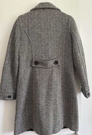 Abrigo largo gris y blanco