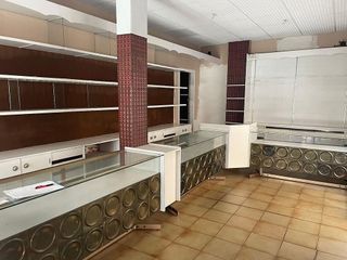 Local comercial en venta en Riera en Cornellà de Llobregat