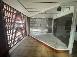 Local comercial en venta en Riera en Cornellà de Llobregat