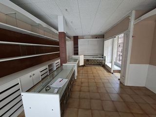 Local comercial en venta en Riera en Cornellà de Llobregat