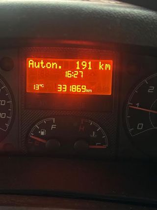 Peugeot Boxer Taller Móvil+Desmontadora Neumáticos