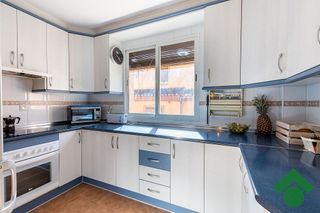 Casa adosada en venta en Ogíjares