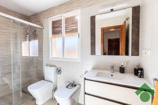 Casa adosada en venta en Ogíjares