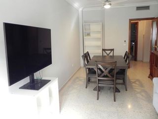 Piso en alquiler en Poligono Sur - La Oliva - Letanías en Sevilla