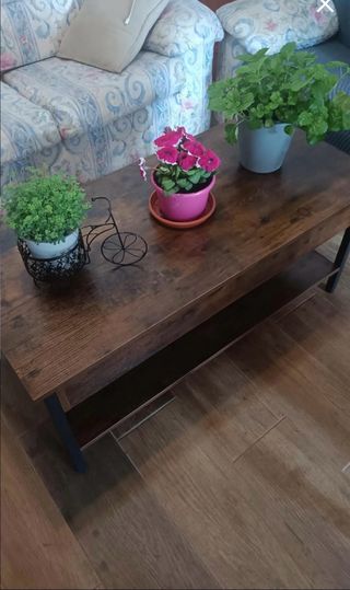 Mesa elevable salón madera y metal