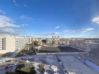 Piso en alquiler en Parque Mediterráneo - Santa Paula en Málaga