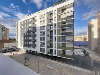 Piso en alquiler en Parque Mediterráneo - Santa Paula en Málaga