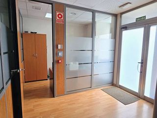 Oficina en alquiler en Els Orriols en Valencia
