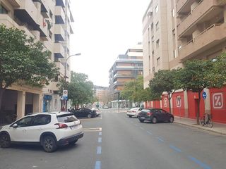 Piso en alquiler en La Buhaira en Sevilla