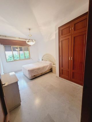 Piso en alquiler en La Buhaira en Sevilla