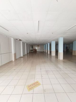 Local comercial en alquiler en Barrio Alto - San Félix - Oliveros - Altamira en Almería
