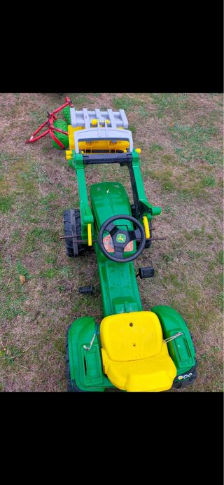 Tractor de Pedales Verde y Amarillo