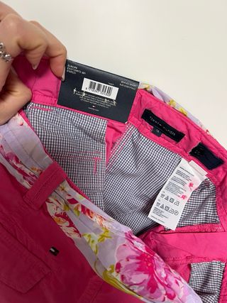 Shorts rosas con cinturón floral niña, talla 16