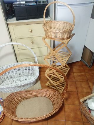 Cestos de mimbre varios