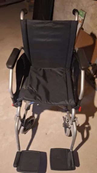 Silla de ruedas en perfecto estado...precio económ