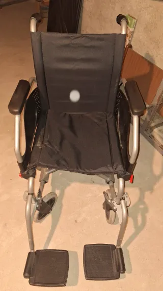Silla de ruedas en perfecto estado...precio económ