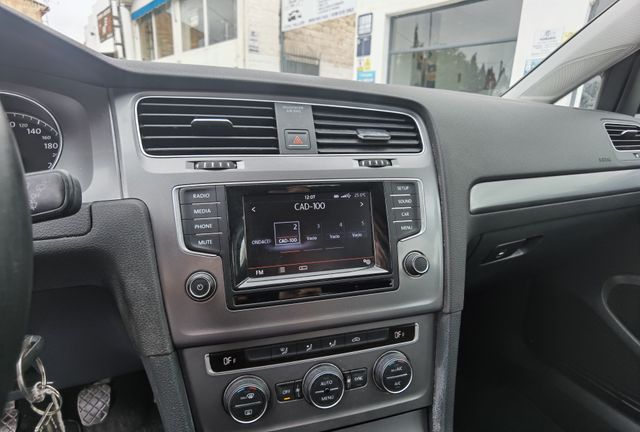 Volkswagen Golf  7 - 1.6TDI 105CV
