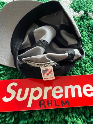 Gorra Supreme Washed Chino Twill Camp - Gris