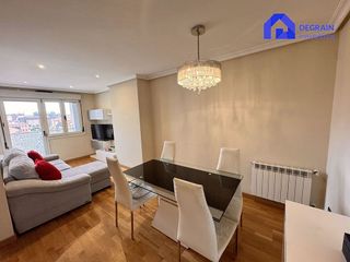 Piso en venta en Zona Teatro Campoamor en Oviedo