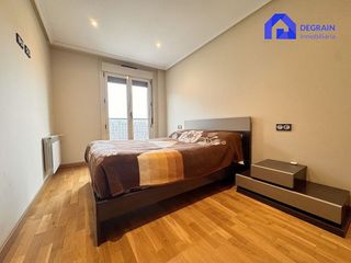 Piso en venta en Zona Teatro Campoamor en Oviedo