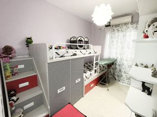 Piso en venta en Colores - Entreparques en Sevilla