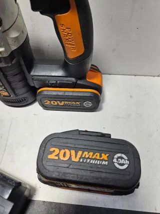 Taladro Percutor Worx 20V con Baterías y Cargador