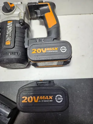 Taladro Percutor Worx 20V con Baterías y Cargador