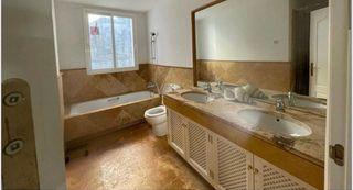 Casa adosada en alquiler en Istán