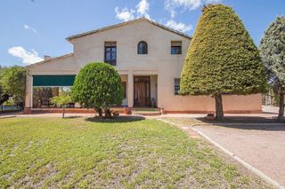Chalet en venta en La Portalada en Elche