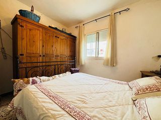 Casa adosada en venta en La Granja-La Colina-Los Pastores en Algeciras