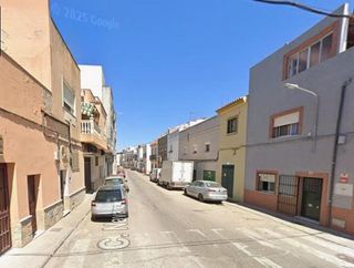 Casa adosada en venta en La Granja-La Colina-Los Pastores en Algeciras