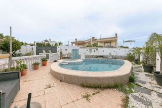 Chalet en venta en Monserrat