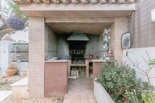 Chalet en venta en Monserrat