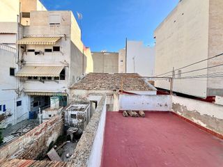 Casa adosada en venta en Centro en Torrevieja