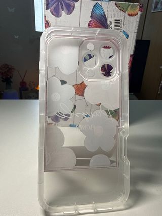 Funda iPhone 16 Pro Max Flores Moradas