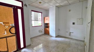 Local comercial en alquiler en Nueva Andalucía en Almería