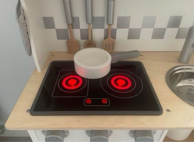 Cocina infantil de madera