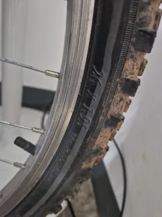 Bicicleta Colver de montaña 26 roja y blanca