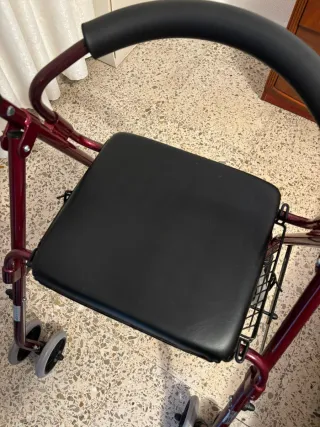 Andador adulto con asiento