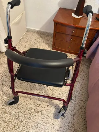 Andador adulto con asiento