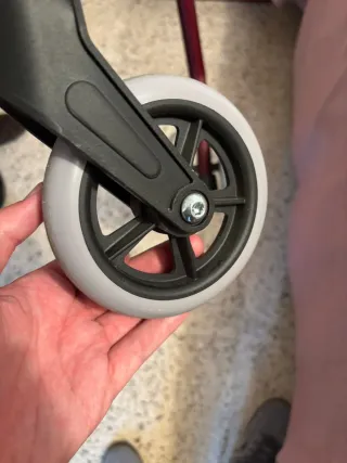 Andador adulto con asiento