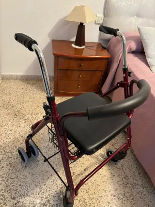 Andador adulto con asiento