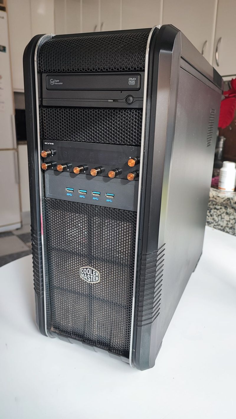 Torre ordenador