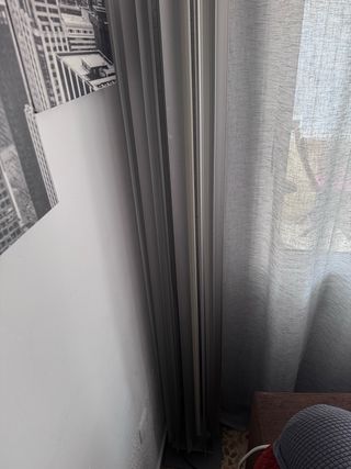 Lámpara de pie moderna plateada