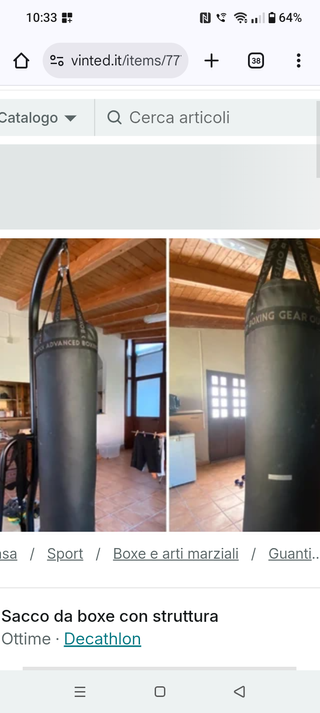 Sacco da boxe con struttura autoportante