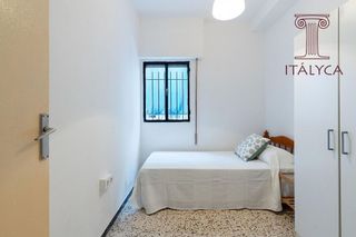Piso en venta en San Gil en Sevilla