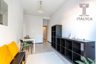 Piso en venta en San Gil en Sevilla